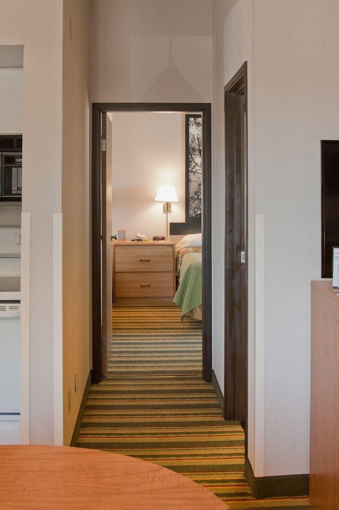 ซูเปอร์ 8 บาย วินด์แฮม ออตตาวา สตาร์ฟ ร็อก Hotel ภายนอก รูปภาพ
